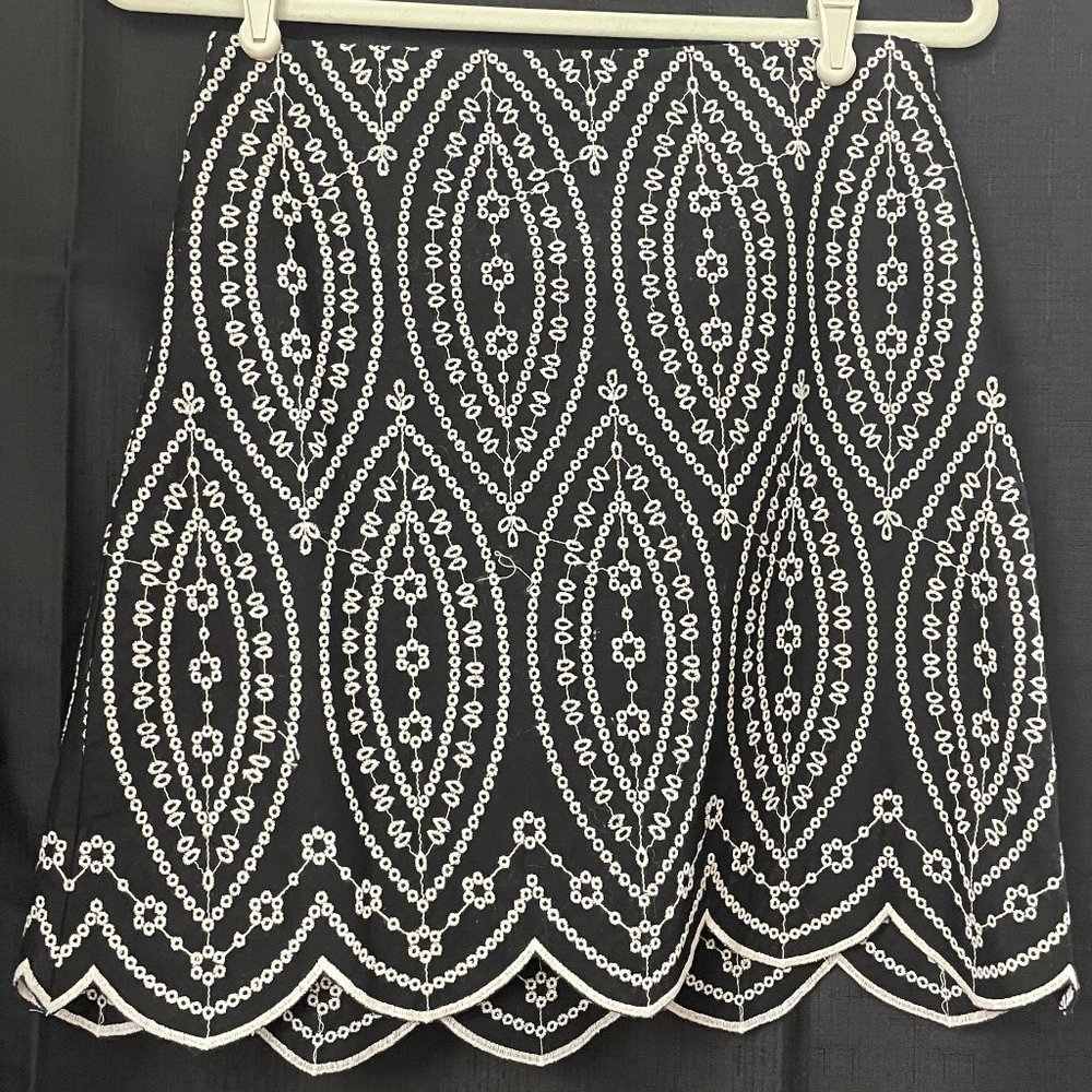 LOFT Petite Black & White Mini Skirt